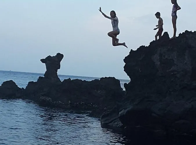 Batu Belah Bungalow リゾート トゥランベン
